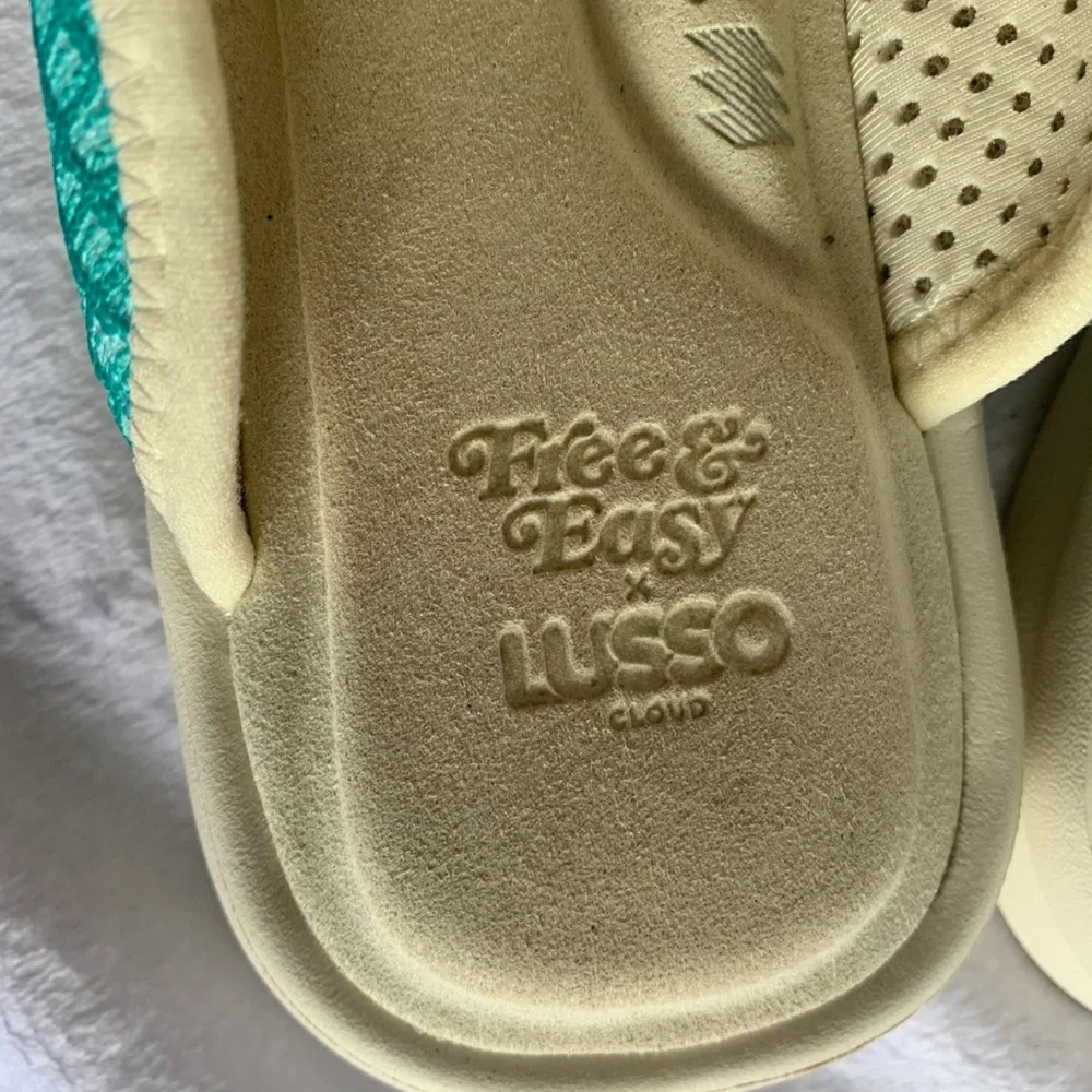 Free & Easy x Lusso Cloud Pelli Slip Ons - Picture 10 of 11